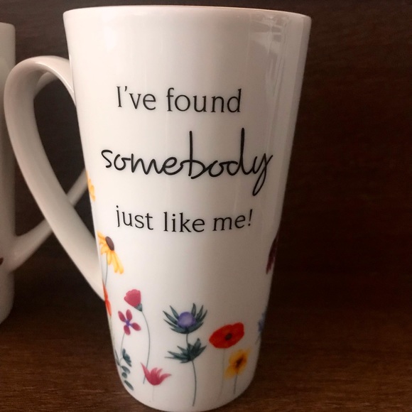 Winnie the Pooh Golden Flowers Latte Mugs (2) - Picture 3 of 5